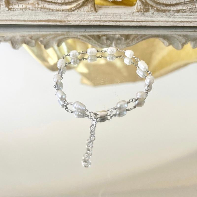 White Beaded Dainty Bracelet